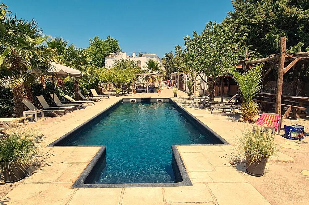 the grounds — Cal Pau Cruset, Catalunya