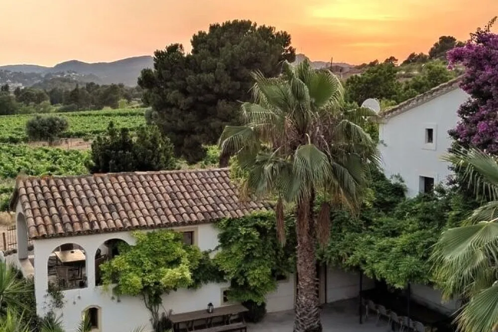 Barcelona setting